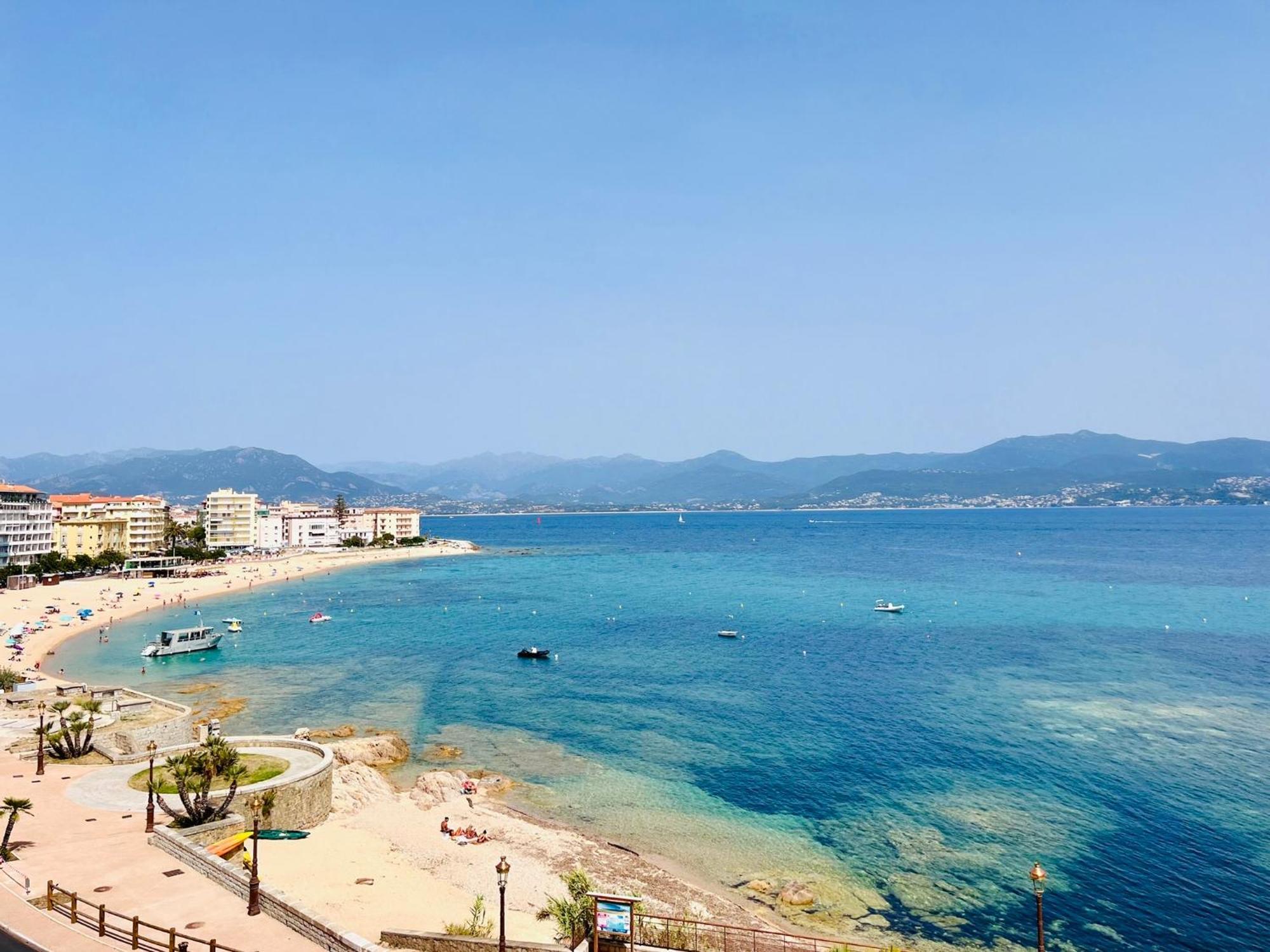 Front De Mer Beau T3 Climatise Balcon Parking Ajaccio Ajaccio  Buitenkant foto